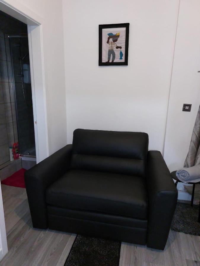 Limpenny Garden Flat Apartment *